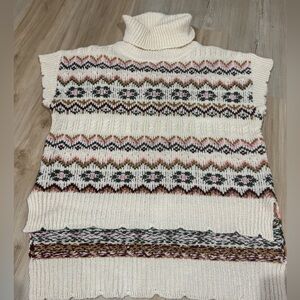 Cozy Cream Patterned Turtleneck Sweater
